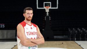 Anadolu Efes, ulusal basketbolcu Ercan Osmani’yi transfer etti