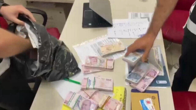 Bıçak parası tuzağı: Hastalarından para alan hekimin muayenehanesinden de para çıktı