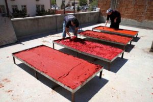 Gaziantep’te Biber Salçası Üretimi Ağırlaşıyor