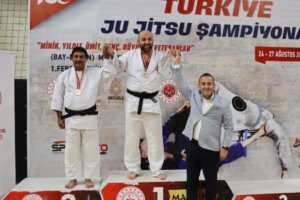 Mardinli Sportmenler Türkiye 1. Ferdi Ju Jitsu Şampiyonası’nda Rekor Kırdı