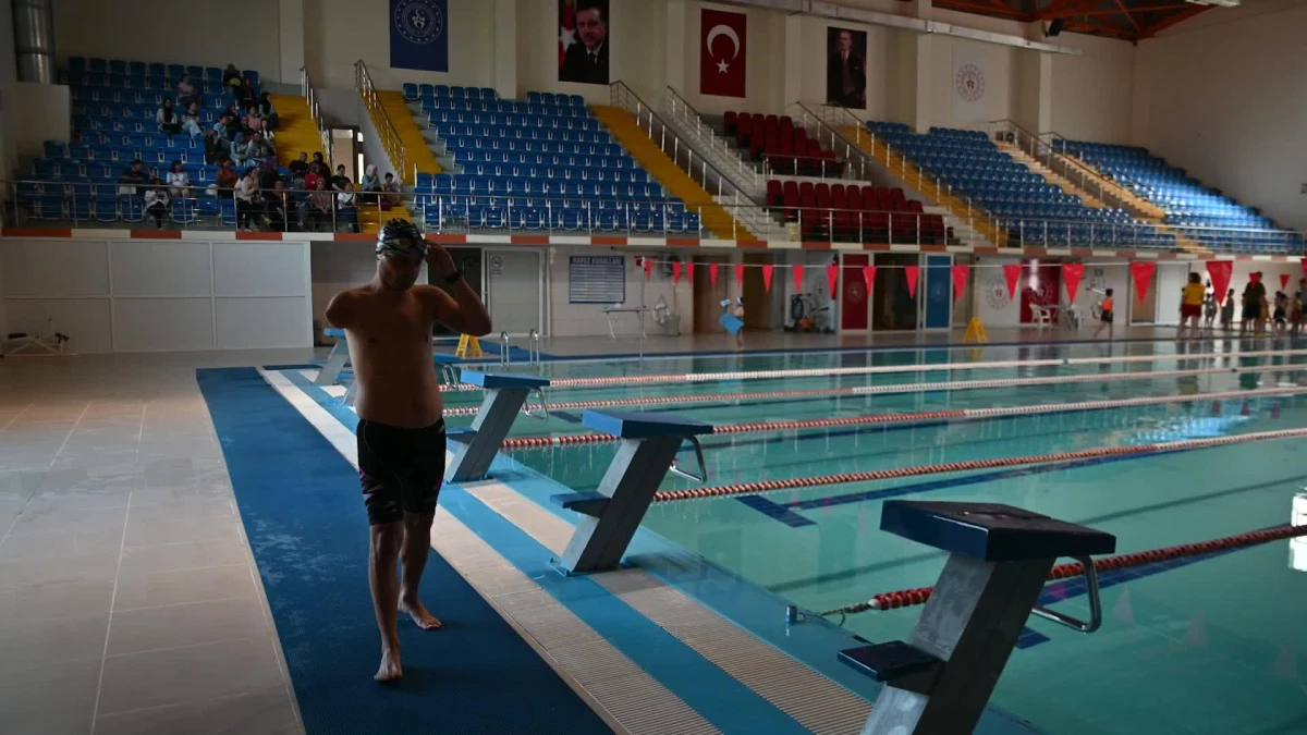 Yozgatlı Ulusal Yüzücü Rahmi Ersoy, Boğaziçi Kıtalararası Yüzme Yarışına Hazırlanıyor