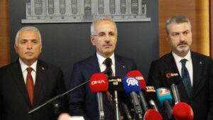 Bakan Uraloğlu: Samsun-Sarp demir yolunda proje çalışmalarını başlatacağız