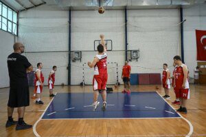 Down Sendromlu Ulusal Basketbol Kadrosu, İtalya’ya Avrupa şampiyonu olmak için gidiyor