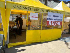 Gaziantep Büyükşehir Belediyesi Depremzedelere Yardım Etti