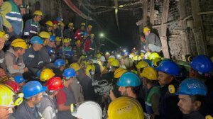 Yerin yüzlerce metre altındaki maden çalışanlarının açlık grevi sona erdi